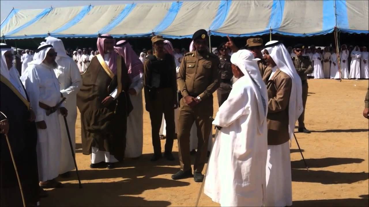 الشيخ جابر بن نصيب يصلح بين ال مهري وال زمانان في مشكله لها 50 عام