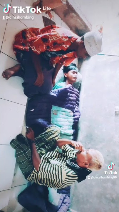 azab yg nonton bokep