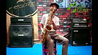 Kamu yg Kutunggu - Rossa ft. Afgan (Cover by Rezza using Saxophone Tenor ROYALE RTS 1000L)