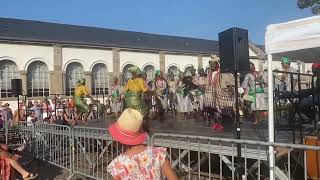 EVAS BENIN Prestation Faïvi de Ricos Campos Podium Parade de cloture