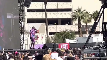 Mase performing Feel So Good at the Lovers & Friends Festival in Las Vegas