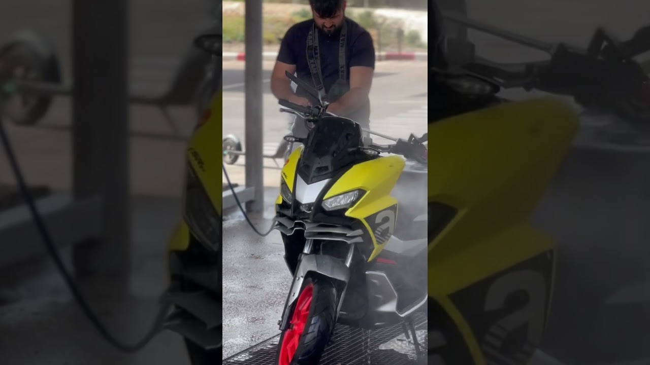 Aprilia sr gt 125 facelift much needed made with my partner @devilbull