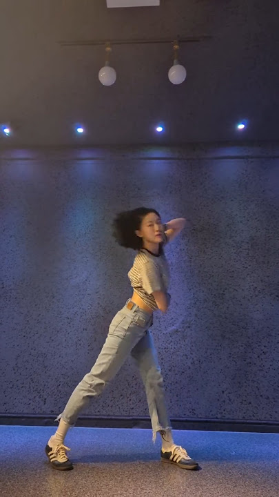 짧은 치마 입고~~ #aoa #짧은치마 #miniskirt