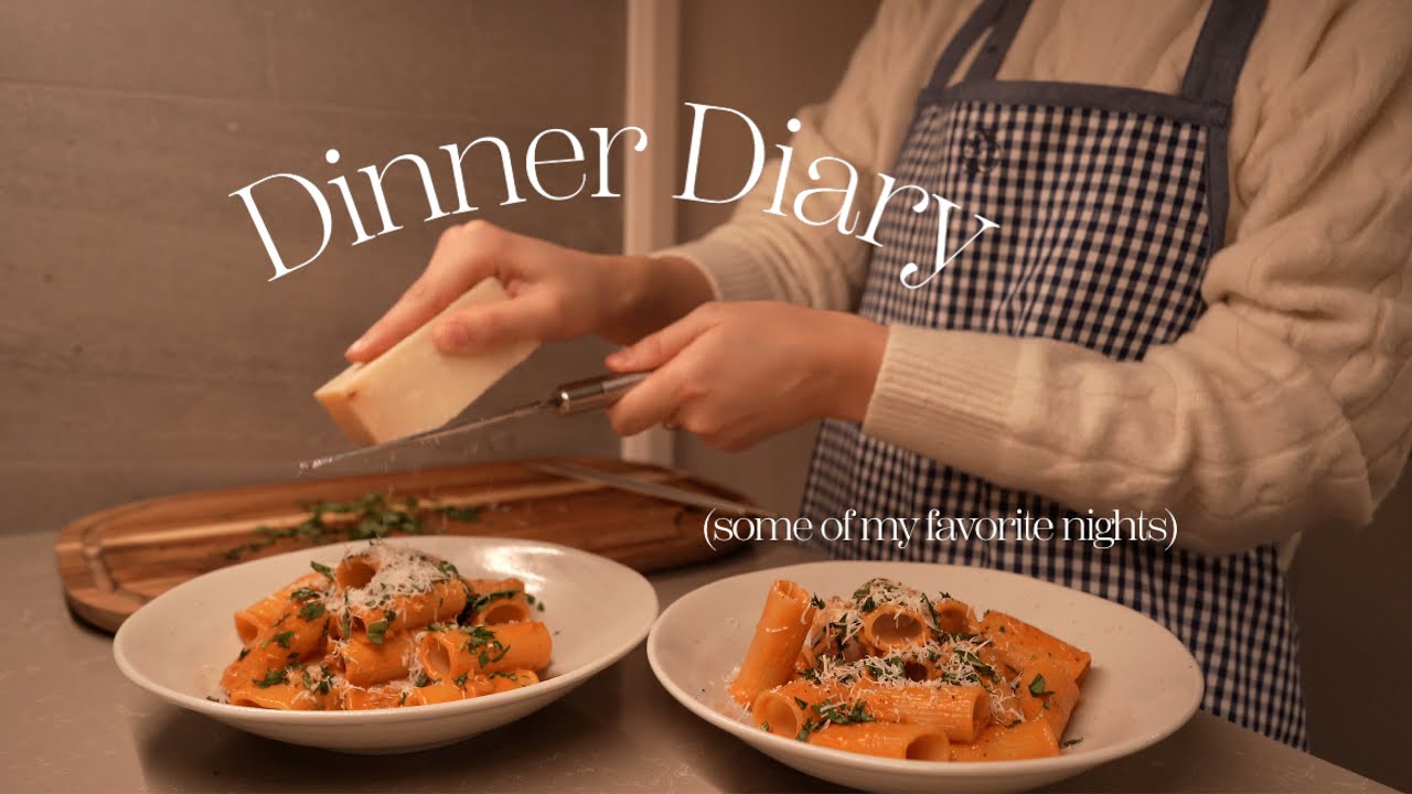 晚餐日記 久違地悉心打扮去約會👦🏻漢江公園煮拉麵🍜 簡單版滷肉飯 韓式辣醬奶油意粉 泡菜豬肉湯 平安夜煮的晚餐 千層麵 蔬菜湯 熱紅酒🥫