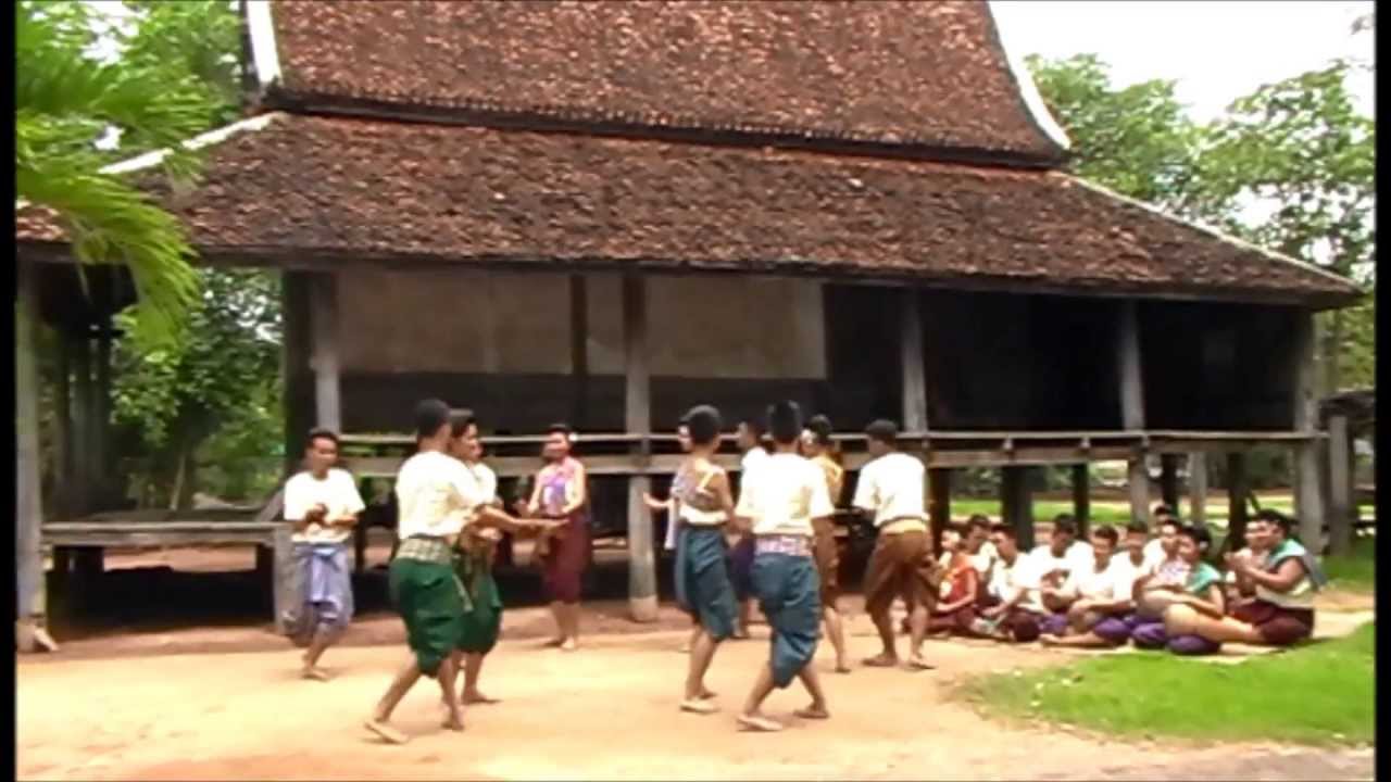 รำโทน โคราช วิทยาลัยนาฏศิลปนครราชสีมา