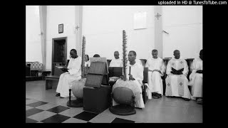 Monks of Keur Moussa - Le Seigneur nous offre sa bienveillance