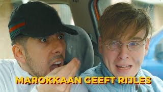 TATA MOET HUILEN  (Marokkaan Geeft Rijles Seizoen 4 Aflevering 2)