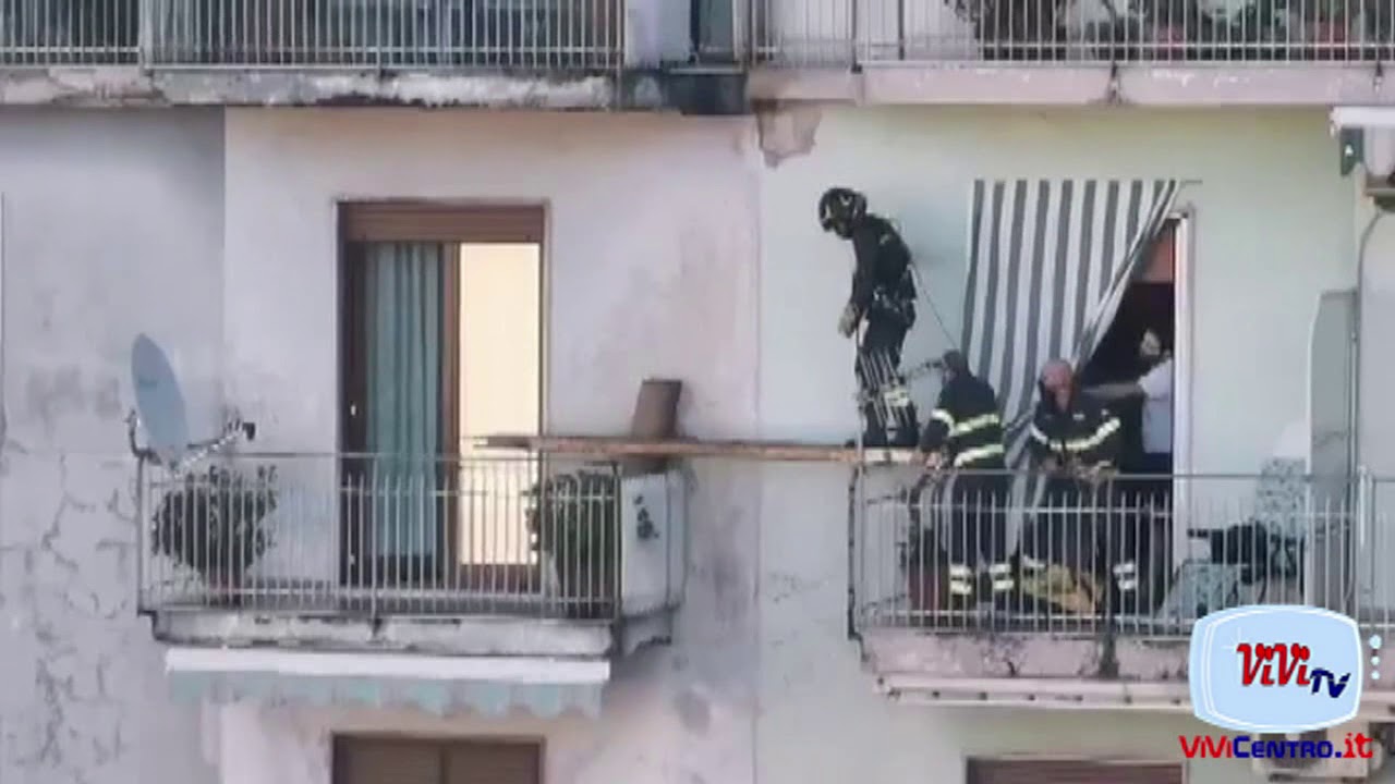 Castellammare di Stabia - Donna Anziana Bloccata in Casa - Salvataggio Vigili del Fuoco 18-10-2020