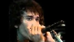 IWAN FALS & SWAMI  - Bunga Trotoar  LIVE  - Durasi: 5:51. 