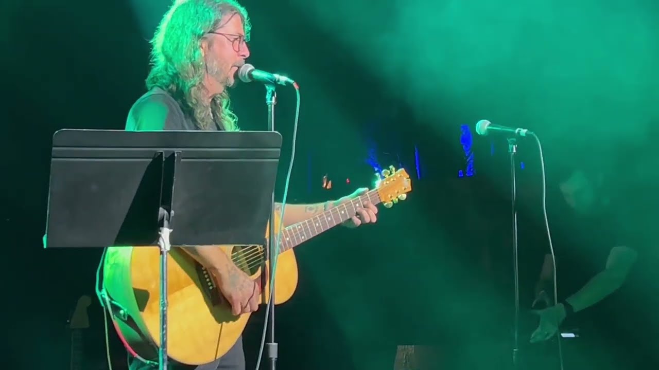Dave Grohl’s Original Song for Josh Homme at the Sweet Stuff Foundation Benefit 3.20.24 at Belasco