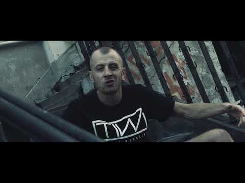 Legalnie NieLegalni - Jest jak jest feat. DoBo, TPS, Wieszak, Dj Gondek (prod. Steel Banging)