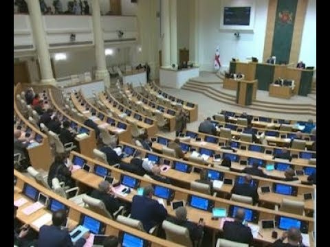 პარლამენტმა მუშაობა ისევ ოპოზიციის  ბოიკოტის ფონზე განაახლა