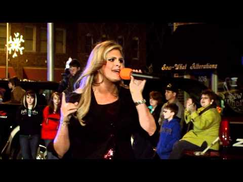 Courtney Darwin performing "Rockin Around the Chri...