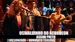 Oswaldinho do Acordeom "Assun Preto/Adaptação de Asa Branca 'n' Blues" no Música Brasileira