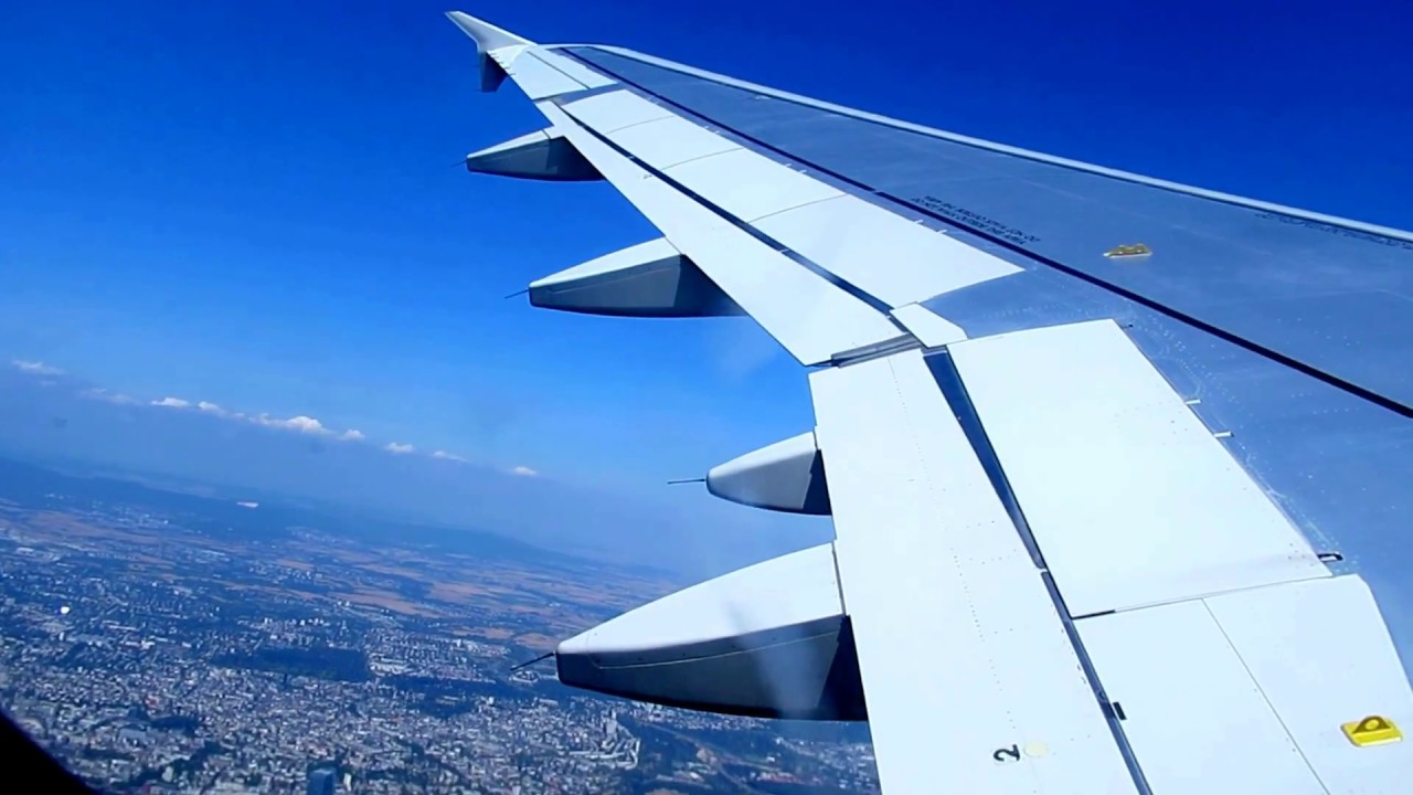 Der Flug von Frankfurt nach Wien in Österreich.แฟรงค์เฟิร์ตไปกรุง