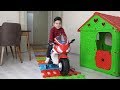 Yusuf Akülü Motorsikletine Renkli Çitlerden Yol Yaptı | Eğlenceli Çocuk Videoları