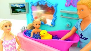 Barbie baby doll videos - Bath time & evening routine.