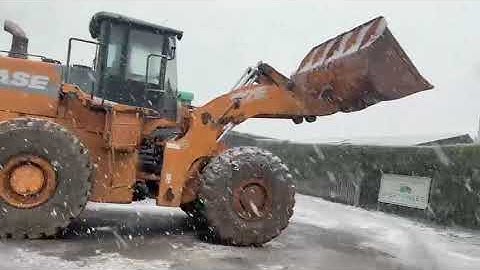 CASE 1221E LOADING SHOVEL*C/W BUCKET*