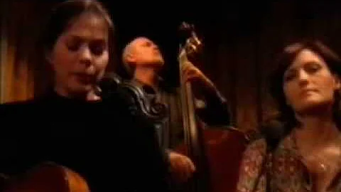 Nanci Griffith (et al.) - Who Knows Where The Time...