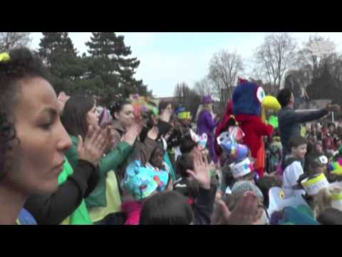 Vidéo: Comment Célébrer Le Carnaval Dans La Rue