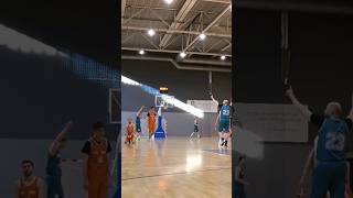 Z 13 METRÓW! 🎯 Zobacz reakcję przeciwników... 🤯 TOP 10 #WRONBA #Shorts #koszykówka #sports