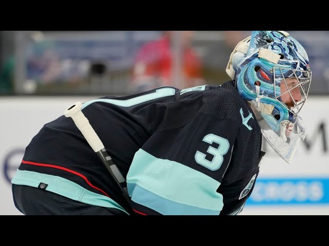 Seattle Kraken Philipp Grubauer GIF - Seattle Kraken Philipp Grubauer Chris  Driedger - Discover & Share GIFs