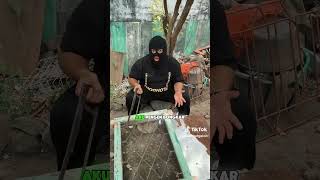 tabola bale versi rayap besi