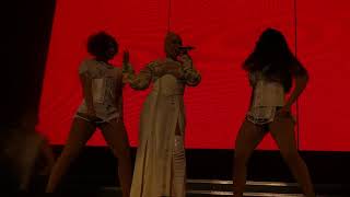 Accelerate - CHRISTINA AGUILERA: The Liberation Tour Chicago, IL - October 17, 2018