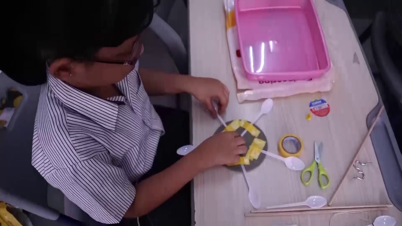 Water wheel (Engineering for Kids) at GIIS Chinchwad - YouTube