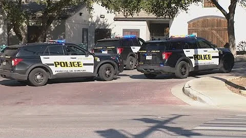 SAPD: Man shot outside 'estranged' girlfriend's apartment; victim in critical condition