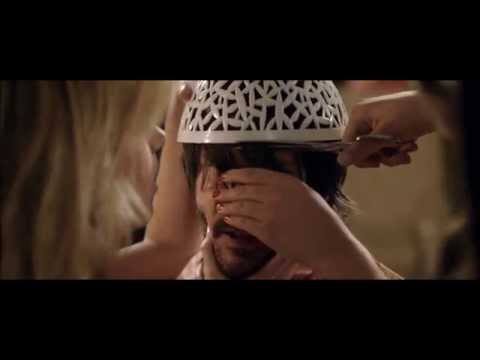 Keanu at the hair salon (Knock Knock, 2015)