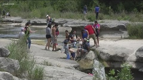 Local Austin parks deal with overcrowding | KVUE