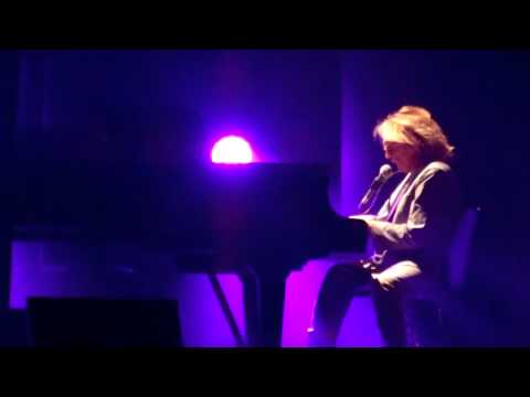 christophe-"lita"-intime-tour-au-théâtre-marigny-(28.01.13)