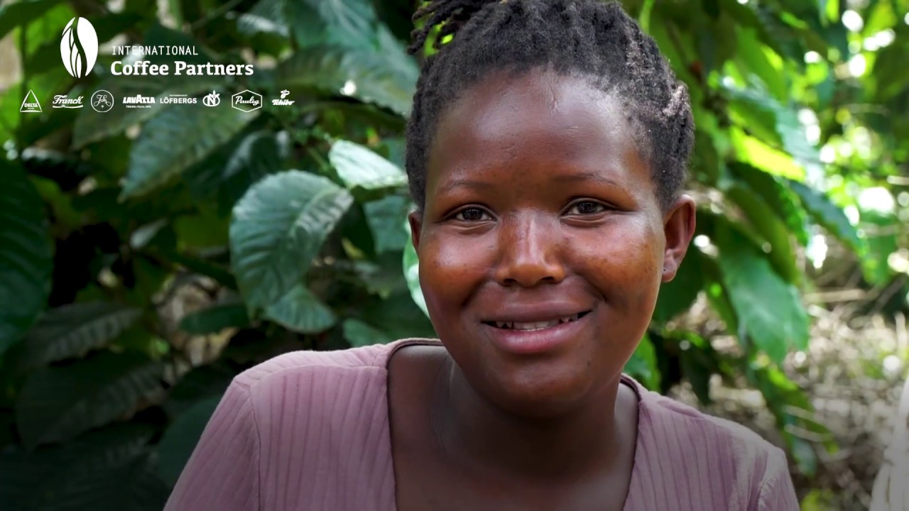 Teddy - a young coffee farmer from Uganda tells her story