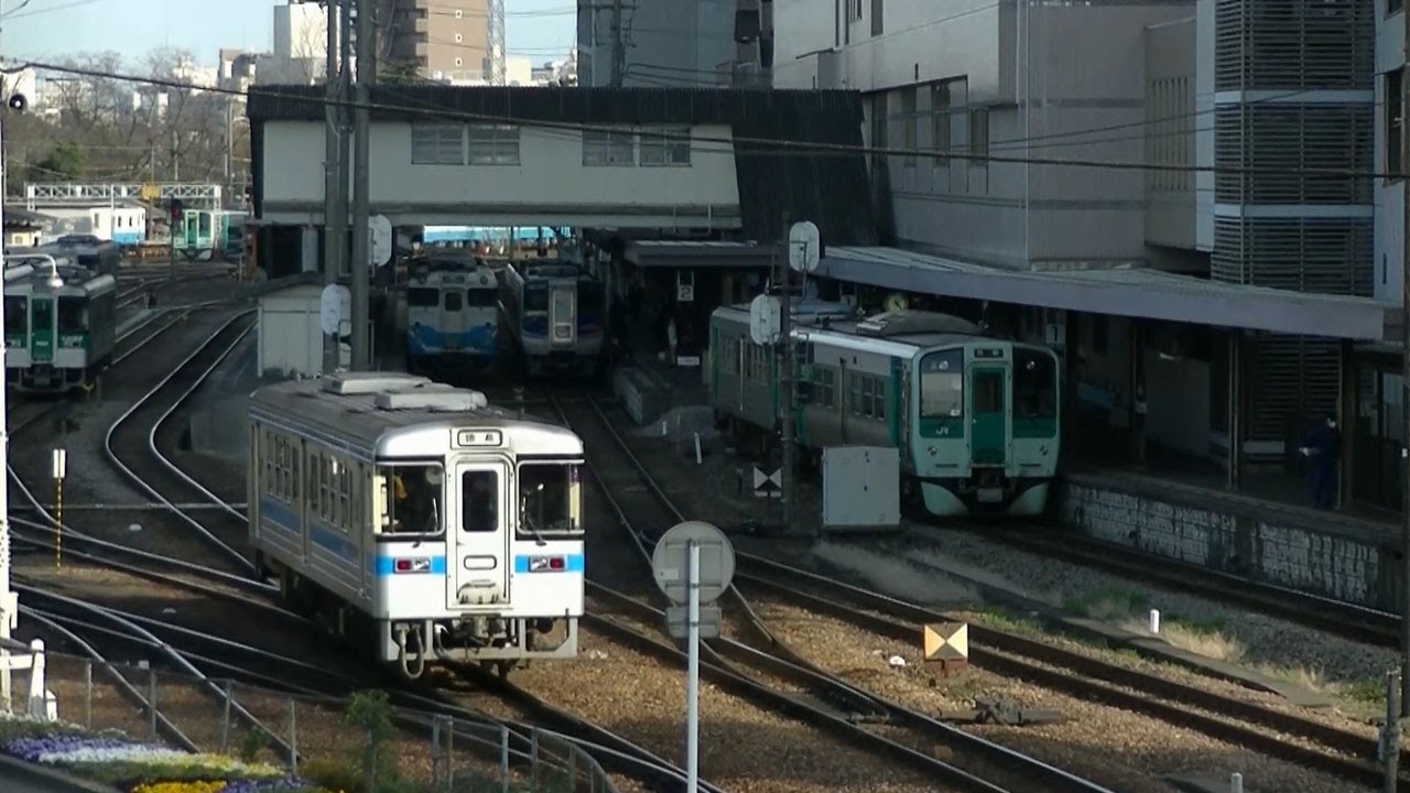 平日日中の高徳線 徳島線 牟岐線徳島駅 Youtube