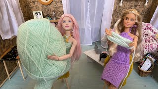 Knitting for Barbies - a basic doll dress DIY tutorial