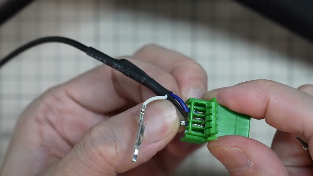 Green Connector] How to Remove Pins from Automotive Backup Camera