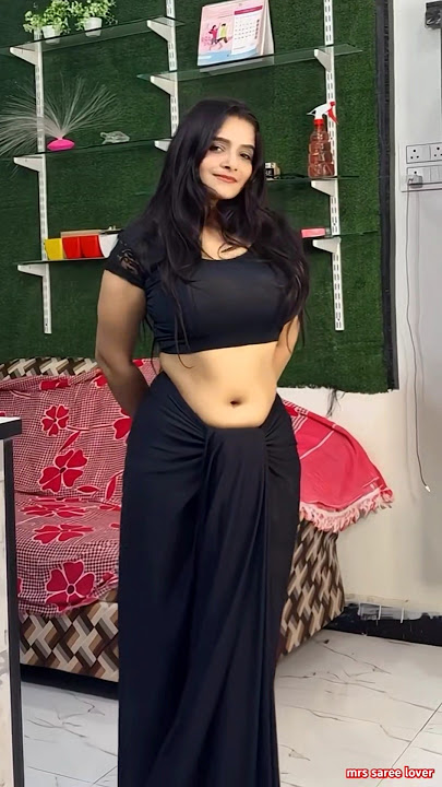 Hey everyone my new hot saree dance video is out do support me #dance #sareelove #bellydance #bikini