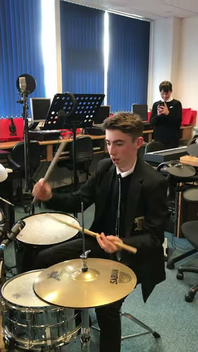 Joe plays the p-hub theme
