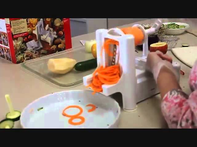 How to Spiralize with the Paderno 4-Blade Spiralizer 