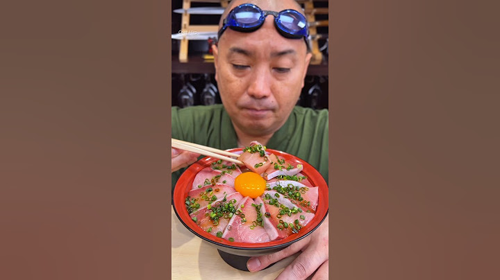 🇯🇵Gorgeous yellowtail on a bowl of rice‼️ #shorts