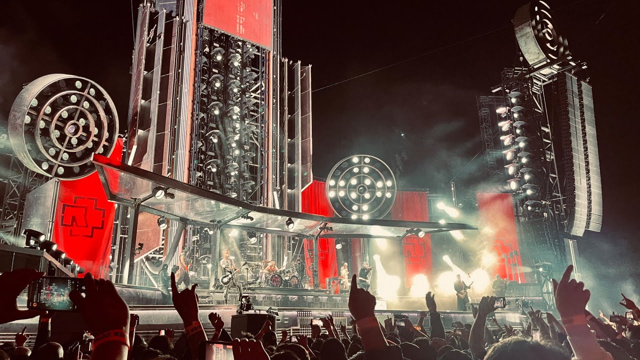 RAMMSTEIN INTRO ARMEE DER TRISTEN LIVE TRACK MEXICO CITY 2022 - YouTube
