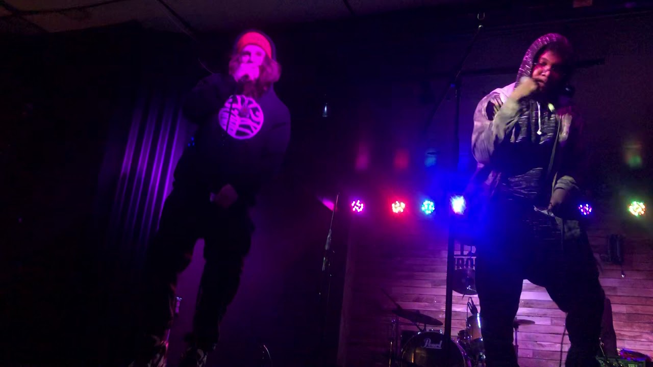 Sonny Ski FULL LIVE PERFORMANCE @ The Iron Well