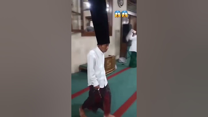 tinggi banget peci nya