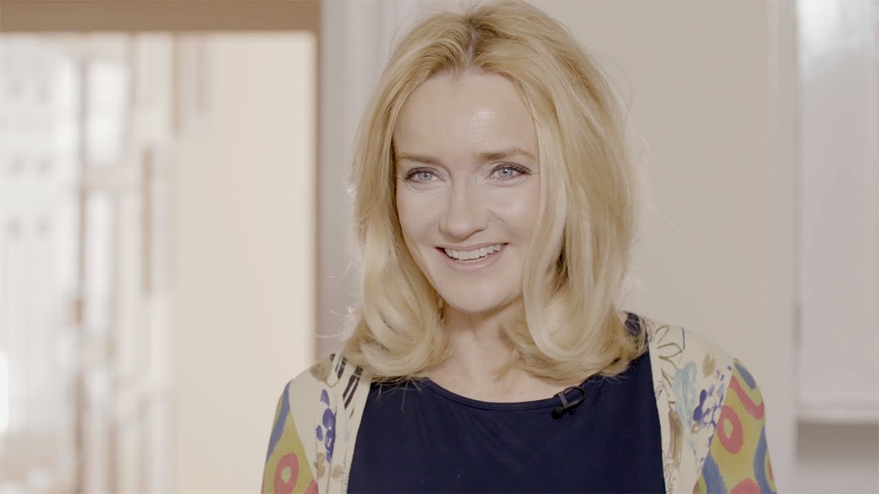 Julie Meyer | LinkedIn Influencer | LinkedIn Power Profiles