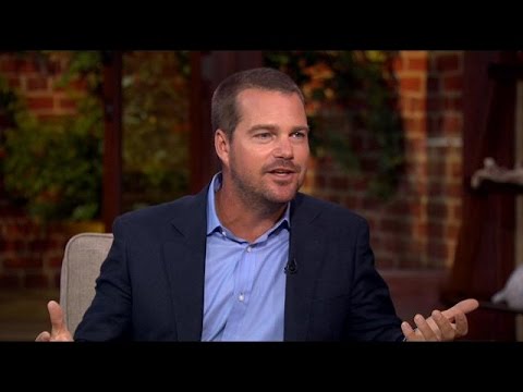 Video: Chris O'Donnell xalis sərvəti: Wiki, Evli, Ailə, Toy, Maaş, Qardaşlar