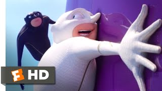 Despicable Me 3 - Gru \& Dru Work Together | Fandango Family