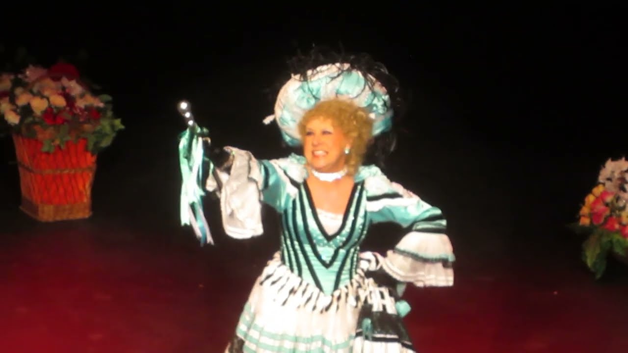 Oldham Coliseum Theatre - The Magnificent Music Hall (camera)
