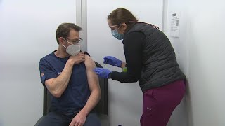 Severe allergic reactions to COVID-19 vaccines are extremely rare, says the CDC
