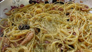Cucina Italiana al massimo: Spaghetti al tonno un esplosione di gusto in pochi minuti . Da provare